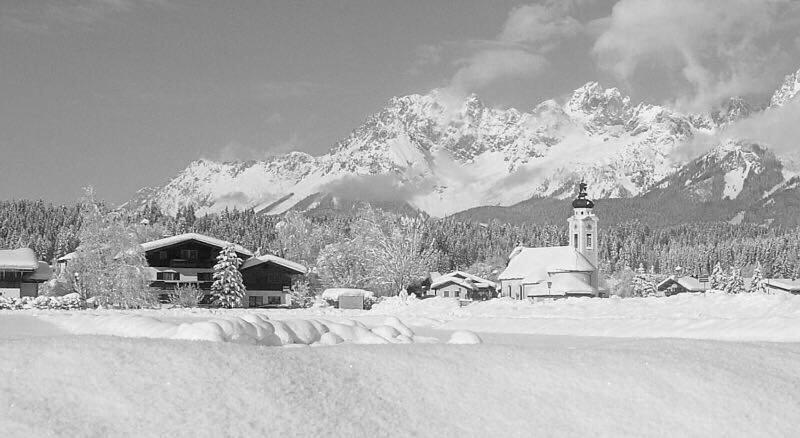 Apartments Pension Foidl Oberndorf in Tirol Buitenkant foto